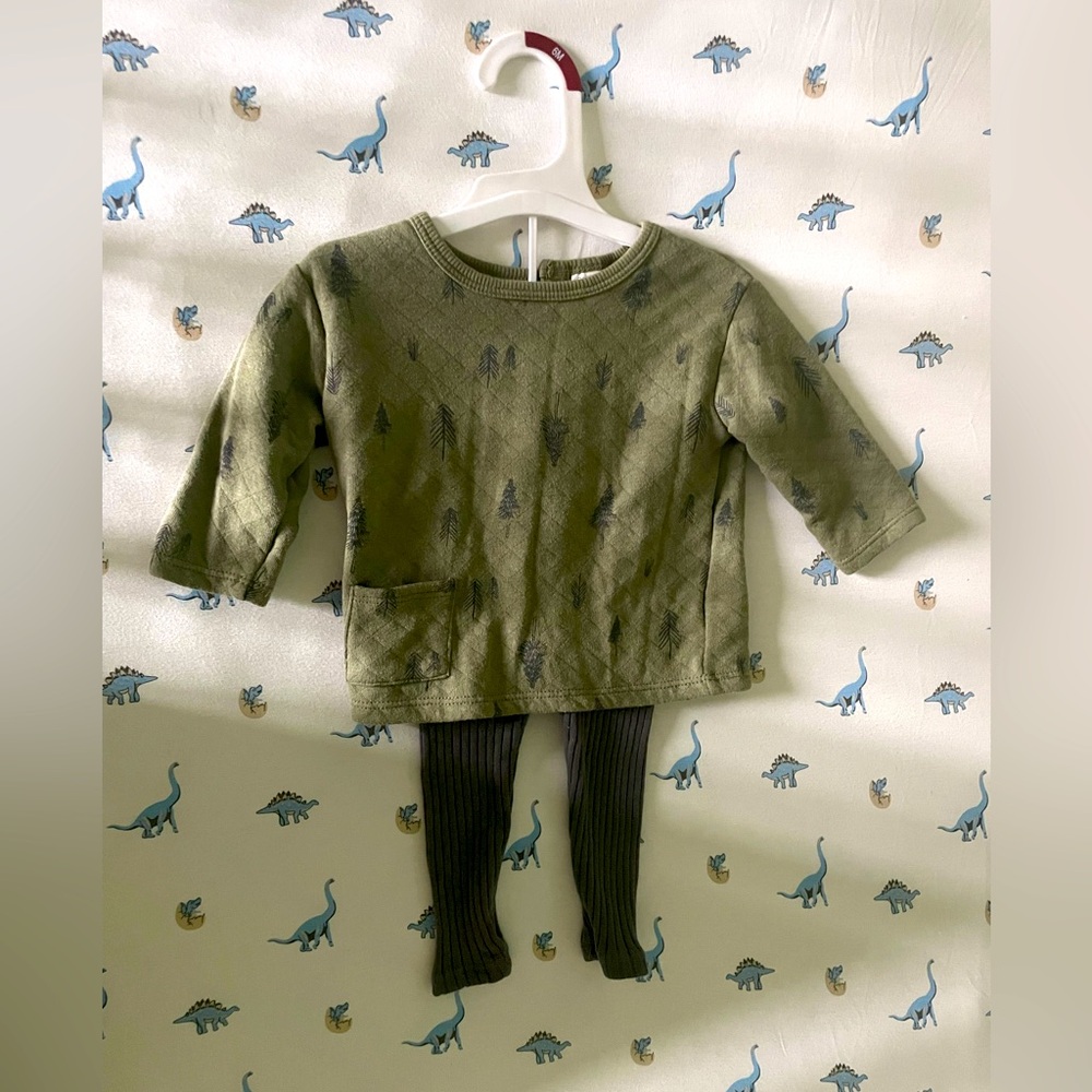 Grayson outfit